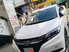 Honda Vezel white 2014