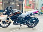 Honda X Blade On Test Premium 2025