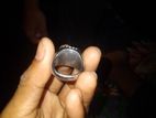 ring .......