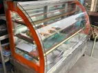 Refrigerated bakery display