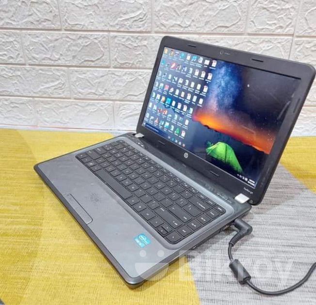 HP Core i3 Full Fresh Laptop, সারাদেশে কুরিয়ার করা যাবে। in Savar Bikroy