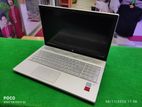 HP pavilion it 8gen: 2gb Radeon graphics/120ssd/1tb HDD/8gb ram