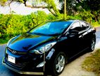 Hyundai Elantra . 2012