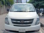 Hyundai H1 . 2010