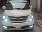 Hyundai H1 2011