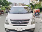 Hyundai H1 2012