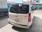 Hyundai H1 . 2015
