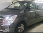 Hyundai H1 Seat 12 2011
