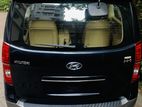 Hyundai H1 Sunroof/Moonroof 2021