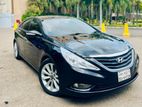Hyundai Sonata Luxury Sedan Sunroof 2011