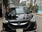 Hyundai Tucson SUV 2010