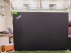 i5 8th Gen 8\256 Full HD Display