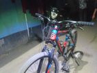 সাইকেলটি সেল করে দেয়া হচ্ছে