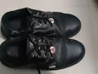 Industrial safety shoe