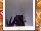 ipad 6th gen full ok condison kono scratch nai battery health 91%