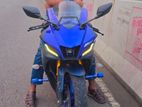 Yamaha R15 . 2022