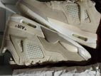 Jordan 4 sneaker