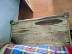 জরুরি ভিত্তিতে একটি ভালো মানের খাট বিক্রি করা হবে