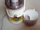 Juicer machine