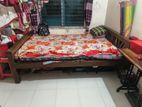 খাট-টি বিক্রি হবে