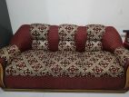 খুবই ভালো মানের সোফা কোন সমস্যা নেই 3সিটের