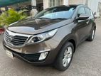 Kia Sportage . 2011