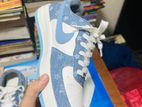 Sneaker for sale