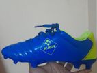 Kick shoe for football