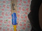 Kookaburra English Willow Bat