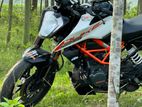 KTM Duke 125 2023