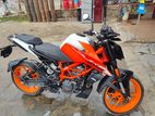 KTM Duke 125 ` 2024