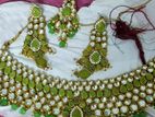 kundon neckpiece earrings