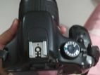 Canon D550