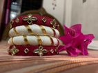 লাল সাদার সমাহার। যেকোন উৎসবে কিংবা সাধারণ ছুটির দিনে মানান সই এই চুরি।