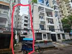 লালমাটিয়ায় আড়াই লাখ টাকা আয়ের সুযোগে কাঠা জমিতে ছয় তলা বাড়ী বিক্রি