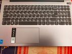 laptop Lenovo 11 generation full fresh new