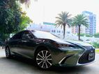 Lexus ES 300h 17000km 2019