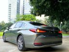 Lexus ES 300H 2019