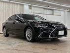 Lexus ES 300h L Version 2021