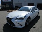 Lexus ES 300H READY PORT 2020