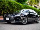Lexus ES 300h(Post Face-lift) 2021