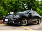 Lexus ES 300h(Post Face-lift) 2021