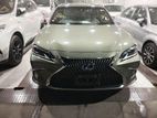 Lexus ES Hybrid 300H 2019