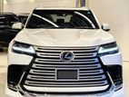 Lexus LX 600 3.5L Twin turbo V6 2023