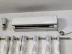 Lg Butterfly - ECO+ 1.5 Ton Non-Inverter AC