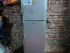 LG fridge bikri kora hoba