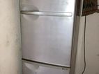 Frige for sell