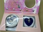 Pearl necklace gift box