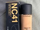 Mac studio fix fluid foundation (from dubai)