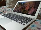 macbook air-13 inch display (2015model) with original charger